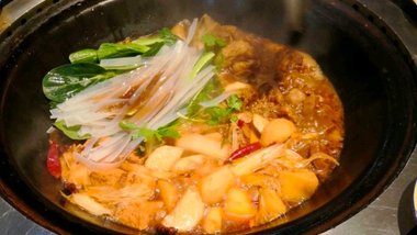 街头地点·牛一道东北铁锅炖牛排（万达金街二店）的图标