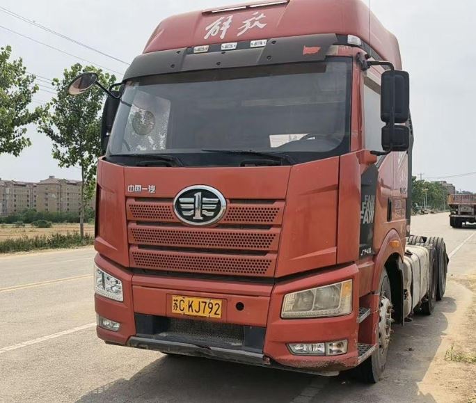 解放 牵引车 国5